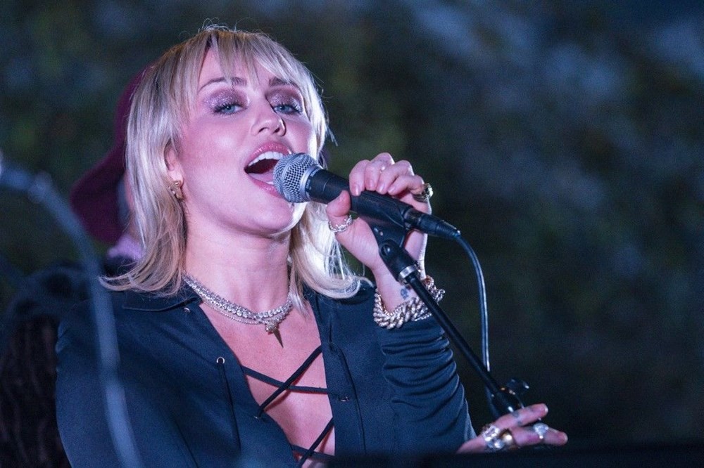 Miley Cyrus'tan yeni malikaneye 4.5 milyon dolar
