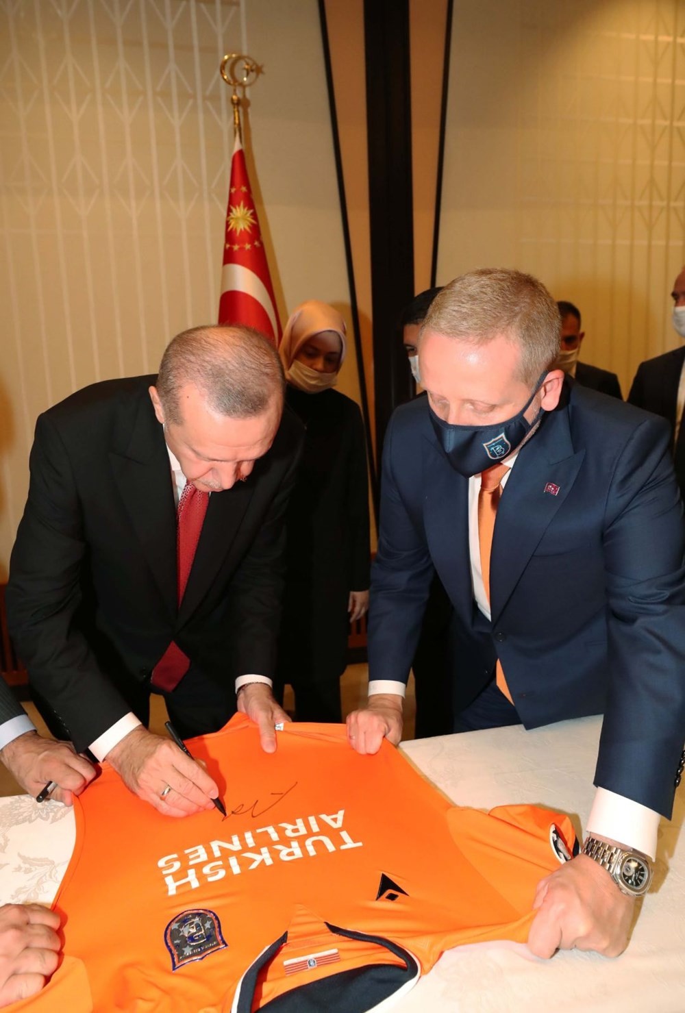 Cumhurbaşkanı Erdoğan, Süper Lig şampiyonu Başakşehir'i kabul etti