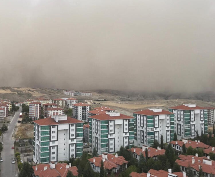 Korkutan kum fırtınası açıklaması: 'Çok daha şiddetli olacak'