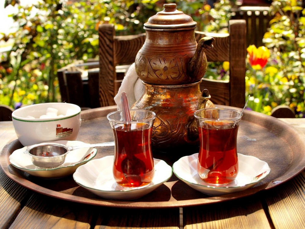 Çay içen yaşlılar daha zeki oluyor