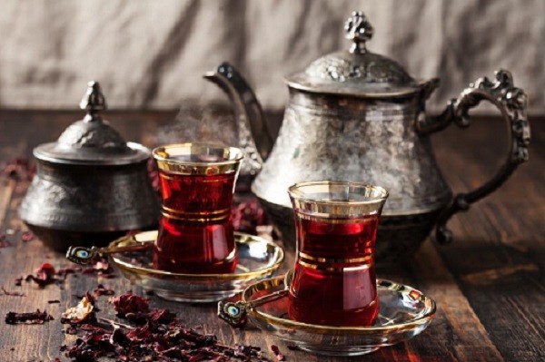 Çay içen yaşlılar daha zeki oluyor
