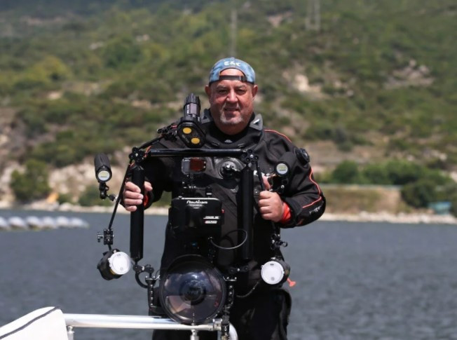 Kaş'ta 'yakıcı denizanası' istilası