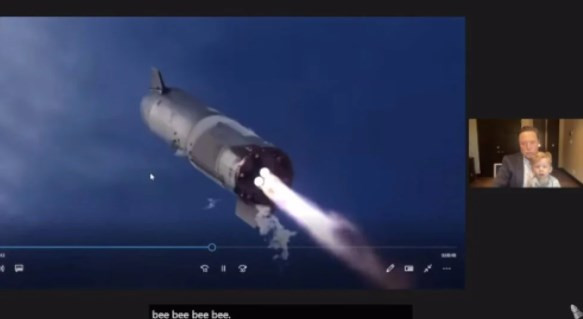Elon Musk oğlu X AE A-XII ile kamera karşısına geçti