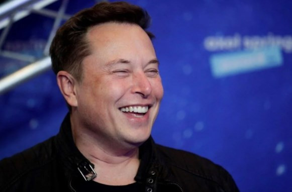 Musk: Tweet'lerimi tuvalette atıyorum