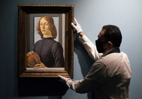 Sotheby's tarihin en yüksek satışına ulaştı: 7.3 milyar dolar