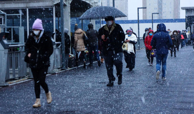 Kar, İstanbul'u esir alacak