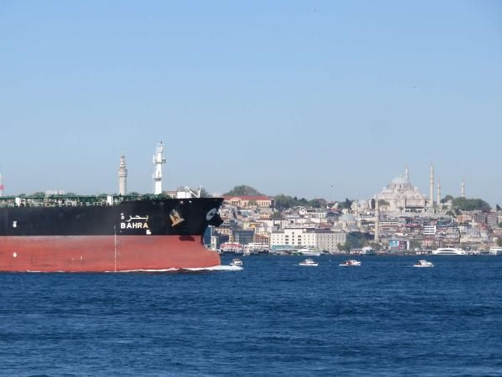 Boğazdaki tehlike: Küçük teknelerin oluşturduğu büyük risk