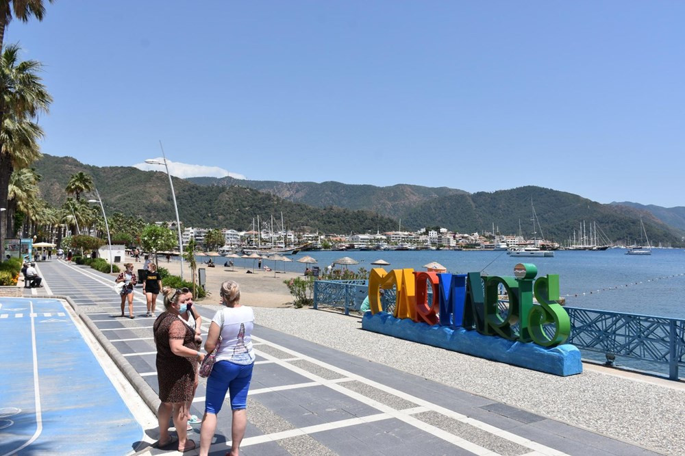 Marmaris'te sıcaklık 41 dereceyi gördü