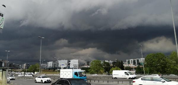 İstanbul'da yağmur etkili oldu