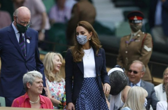 Kate Middleton korona temaslısı olduğunu Wimbledon'da öğrendi