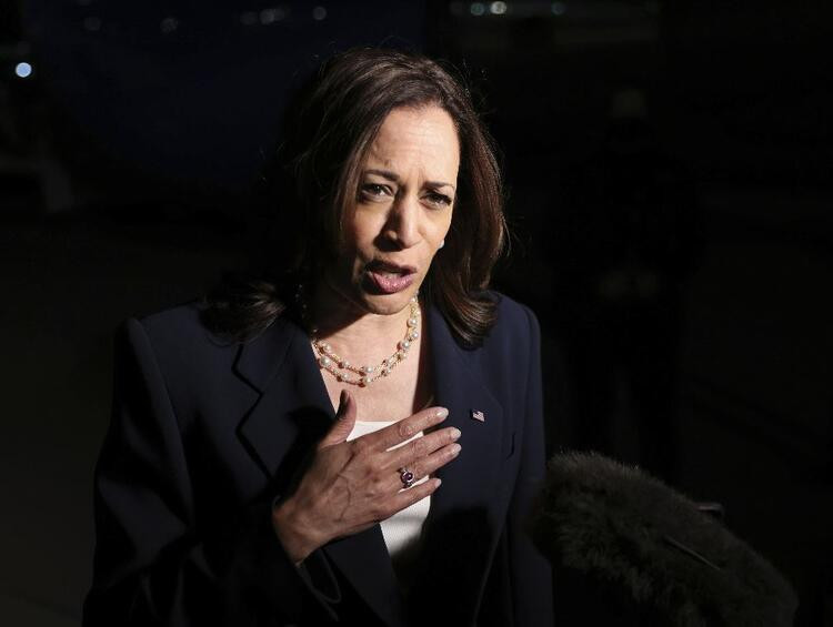 Kamala Harris'in kahkahası olay yarattı!