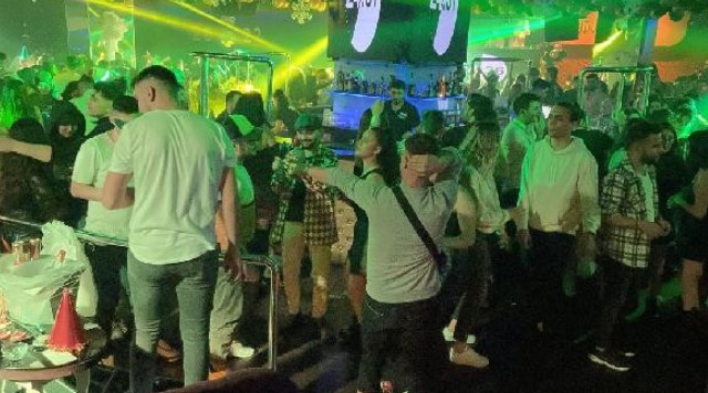 2022'ye coşkulu karşılama