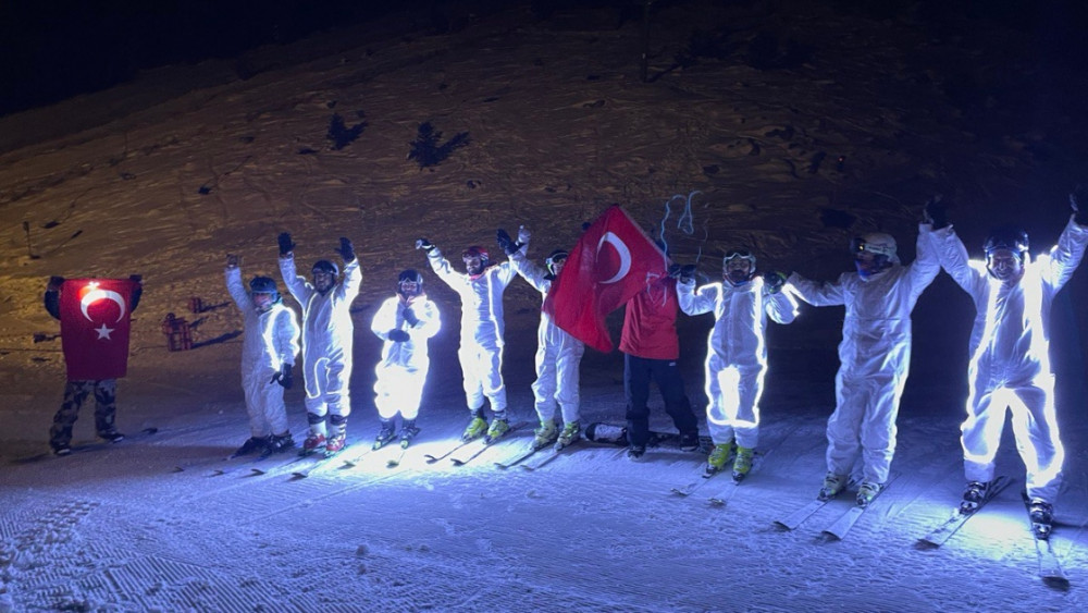2022'ye coşkulu karşılama