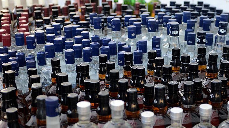 3 can daha aldı: Sahte içki nasıl anlaşılır?