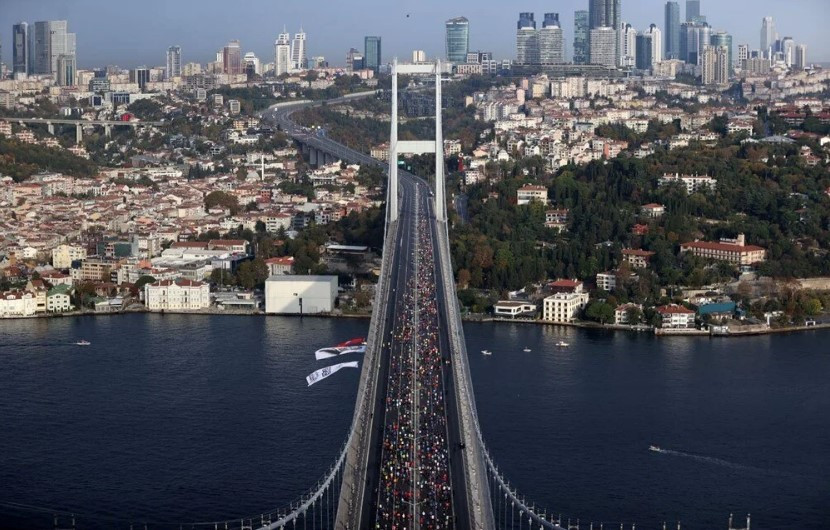 44. İstanbul Maratonu'ndan ilginç kareler