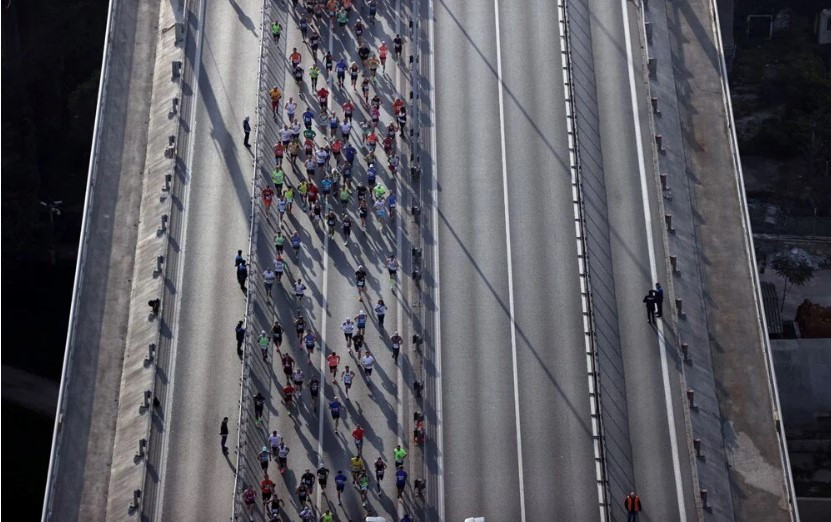 44. İstanbul Maratonu'ndan ilginç kareler