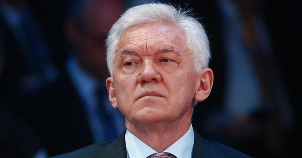 Rus oligarklara bir darbe daha: 350 maddelik yeni yaptırım listesi!