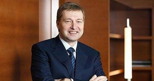 Rus oligarklara bir darbe daha: 350 maddelik yeni yaptırım listesi!