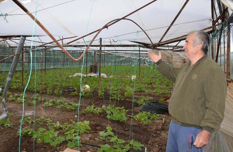 Antalya'da hortum yıktı geçti