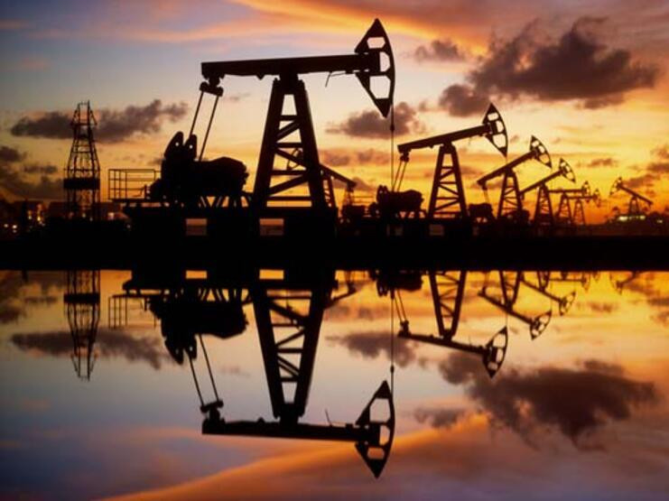 ABD petrol için iki ülkeye sarıldı!