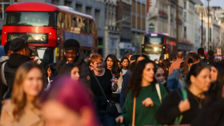 Omikron'un yerini alabilir: İngiltere'de XE varyantı alarmı!