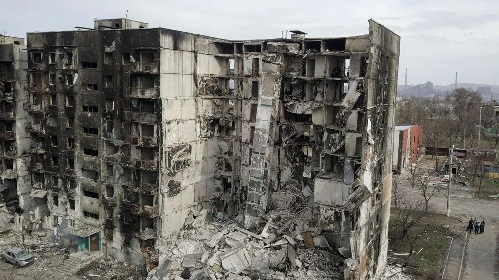 Yağmur suyu ile çorba pişirdi: Mariupol cehenneme döndü!