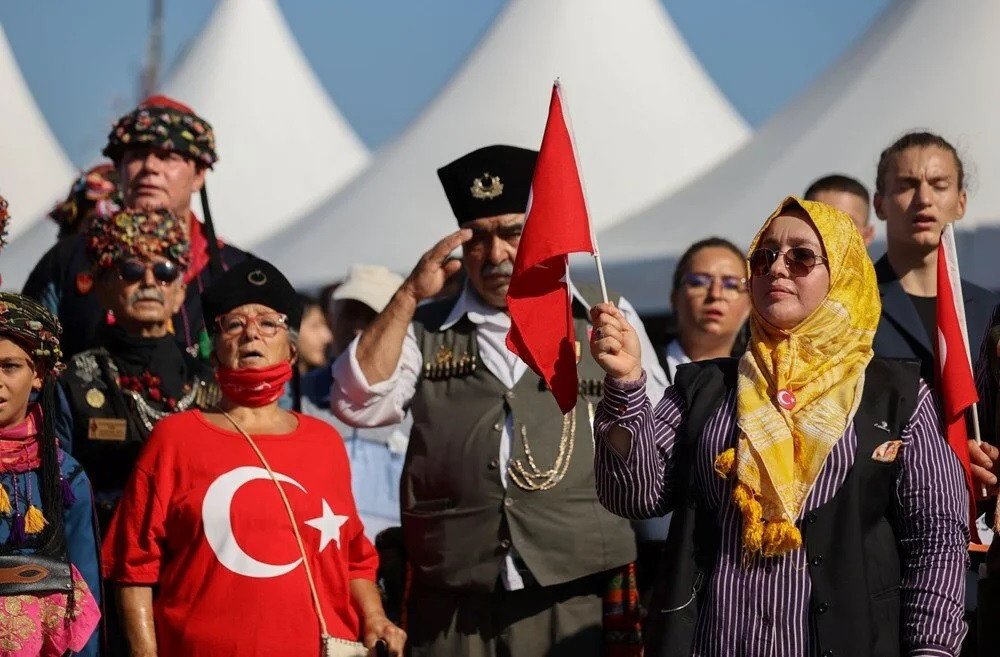 İzmir'de 100. yıl coşkusu yaşanıyor! 