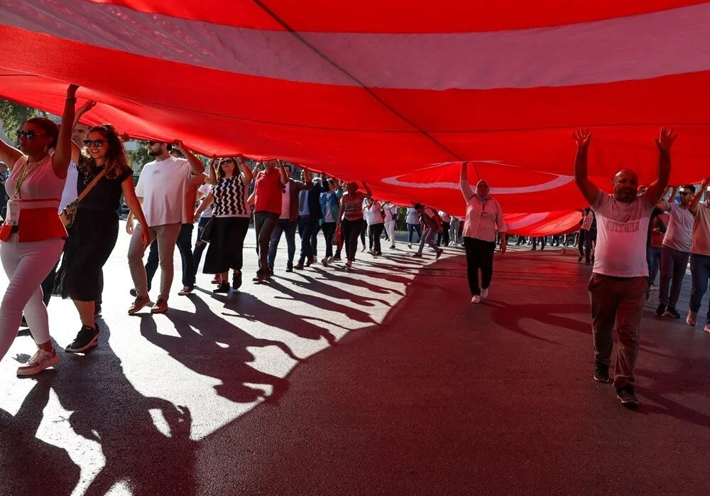İzmir'de 100. yıl coşkusu yaşanıyor! 