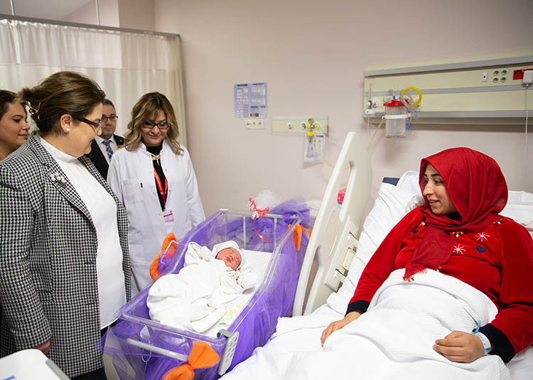 Yeni yılın ilk bebekleri: 'Bu yıl diğer yıllardan farklı'