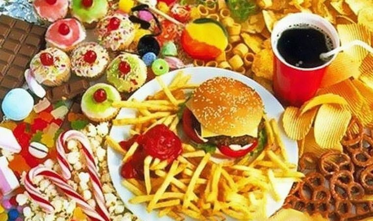 Çok fazla şeker tükettiğinizi gösteren 10 işaret