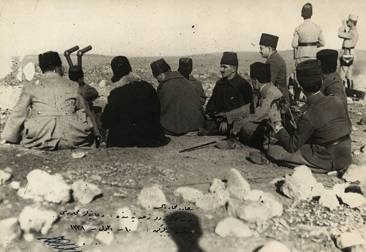 Mustafa Kemal Atatürk'ün portresi: İşte Ata'nın gençlere son selamı...
