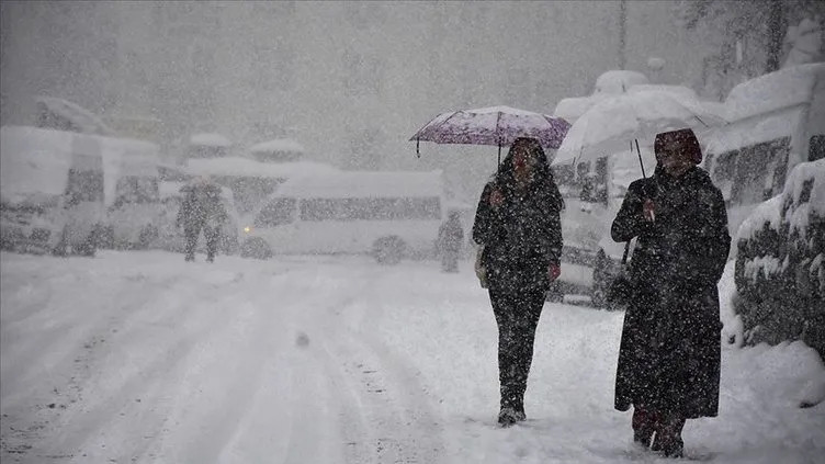 İstanbul'a kar ne zaman yağacak? Bu tarihe dikkat!