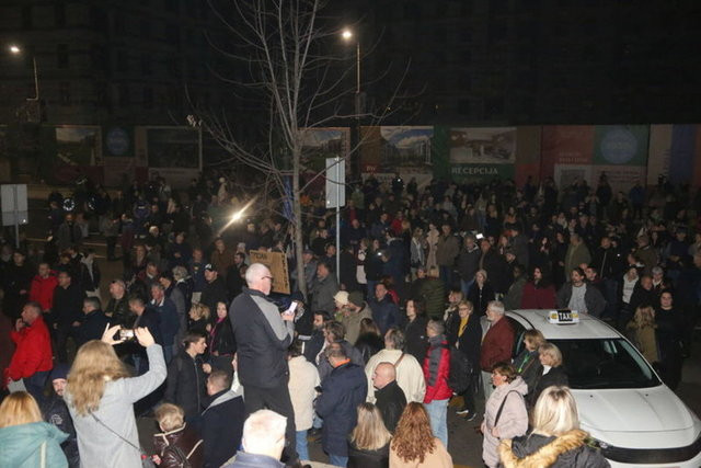 Sırbistan'da protestoların 9. günü: Halk sokakta!