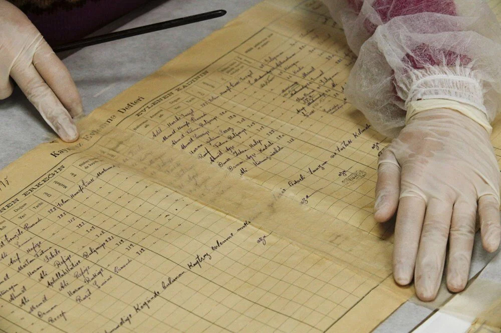 140 yıllık belgeler için titiz çalışma: Nüfus hafızası dijitalleşiyor!