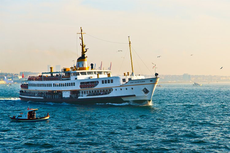 Şehir Hatları vapurlarından 1 dakikalık düdüklü eylem!