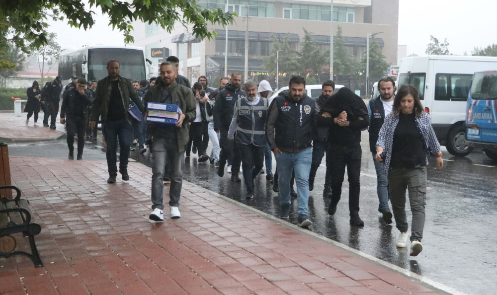 Eskort randevulu icra tuzağı: 17 sahte avukat yakalandı!