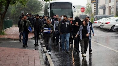 Eskort randevulu icra tuzağı: 17 sahte avukat yakalandı!