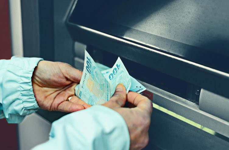 Bayram ikramiyesi ne kadar olacak? İşte konuşulan zam oranları...