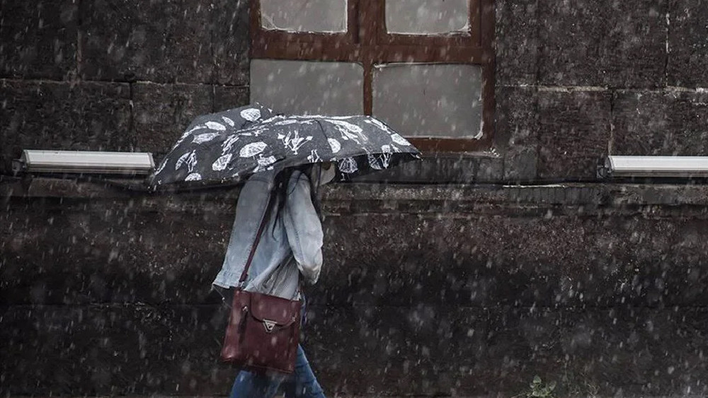 Meteoroloji'den yeni hava durumu raporu: Kuvvetli geliyor!