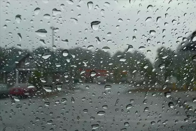 İstanbullular dikkat: Meteoroloji saat vererek uyardı!
