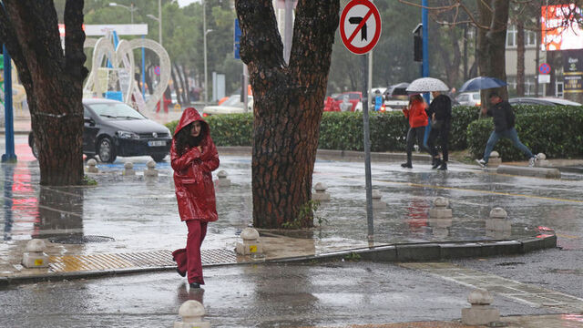 Yurt genelinde hava durumu: 6 bölgede yağış var!
