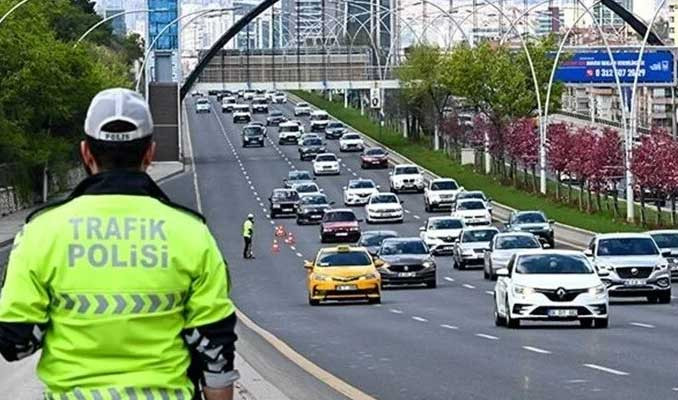 Bu araçlara 2 gün trafiğe çıkış yasak