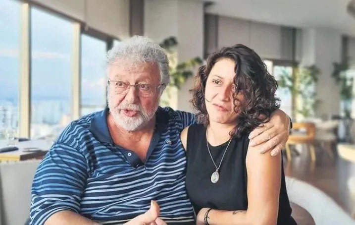 Ünlü sanatçının bir kızı daha oldu!