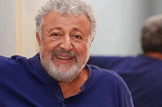Ünlü sanatçının bir kızı daha oldu!