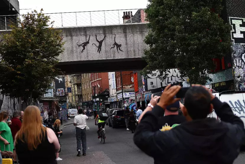 3 yeni eserde gizemli mesaj: Banksy fırtınası!
