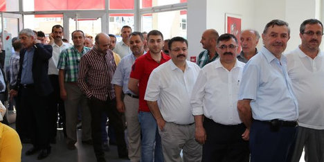 Erdoğan, İhsanoğlu ve Demirtaş'a bağış yağıyor