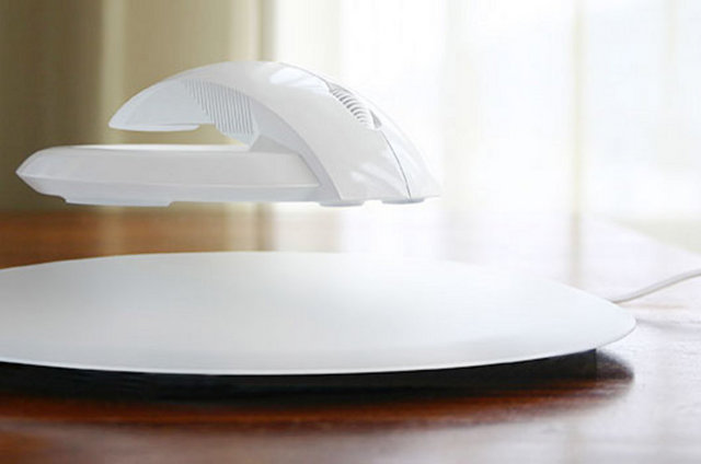 Uçan mouse yaptı! 