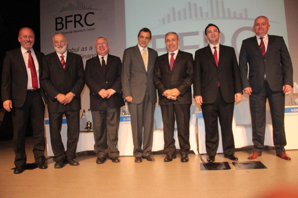 Bahçesehir ünv finans uygulama merkezi açildi
