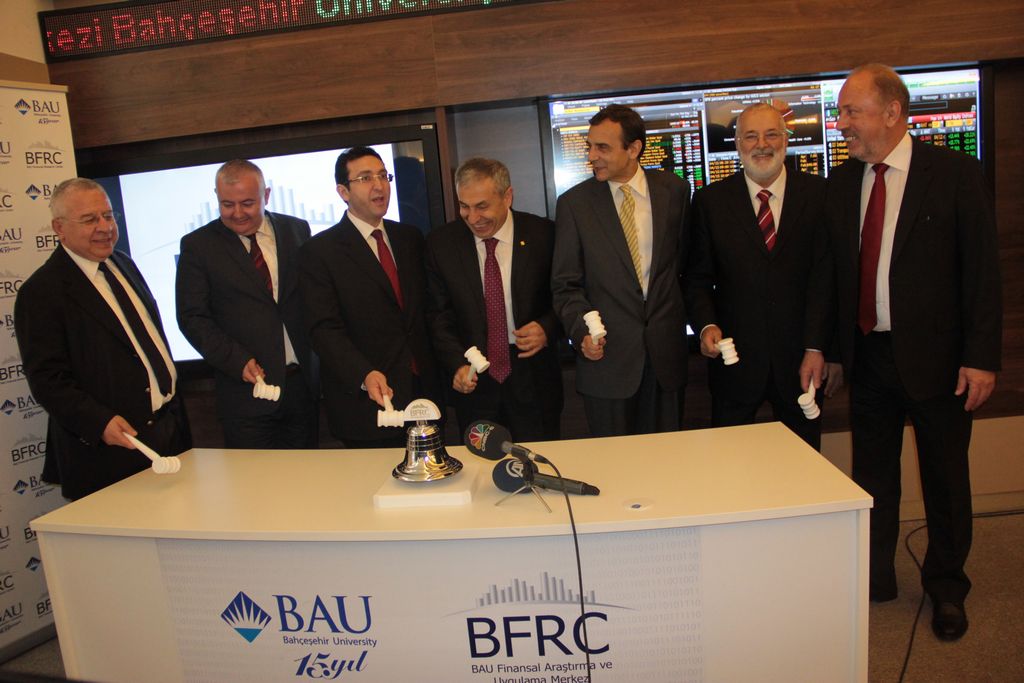 Bahçesehir ünv finans uygulama merkezi açildi