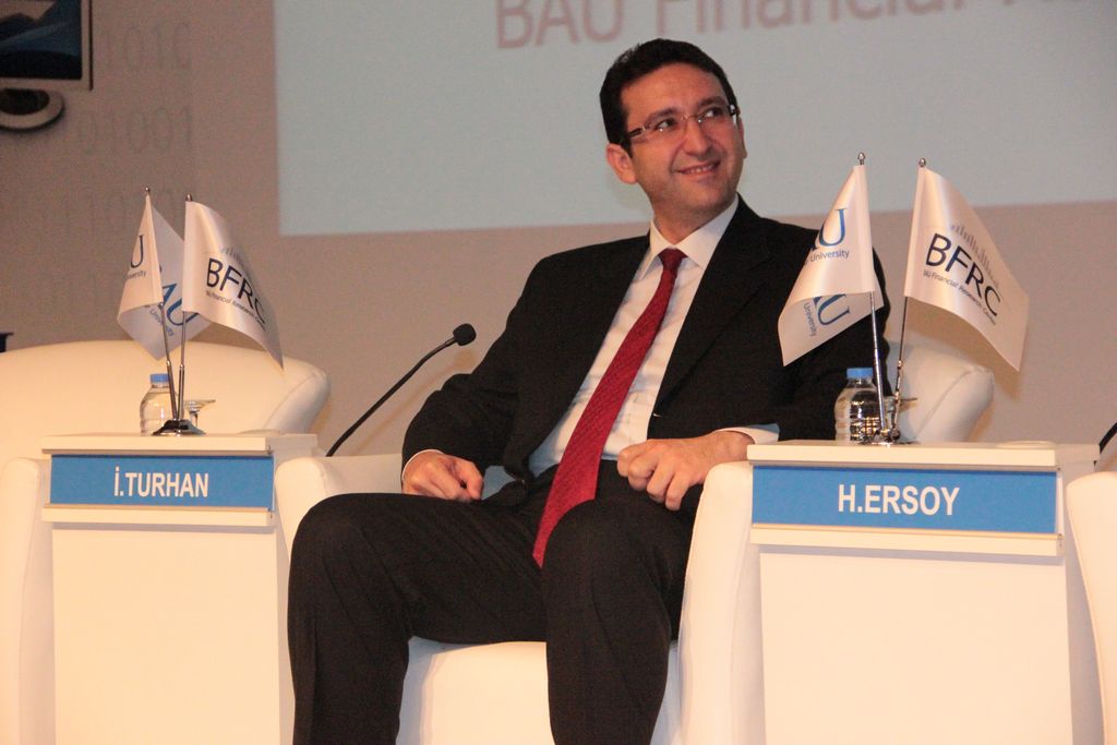 Bahçesehir ünv finans uygulama merkezi açildi